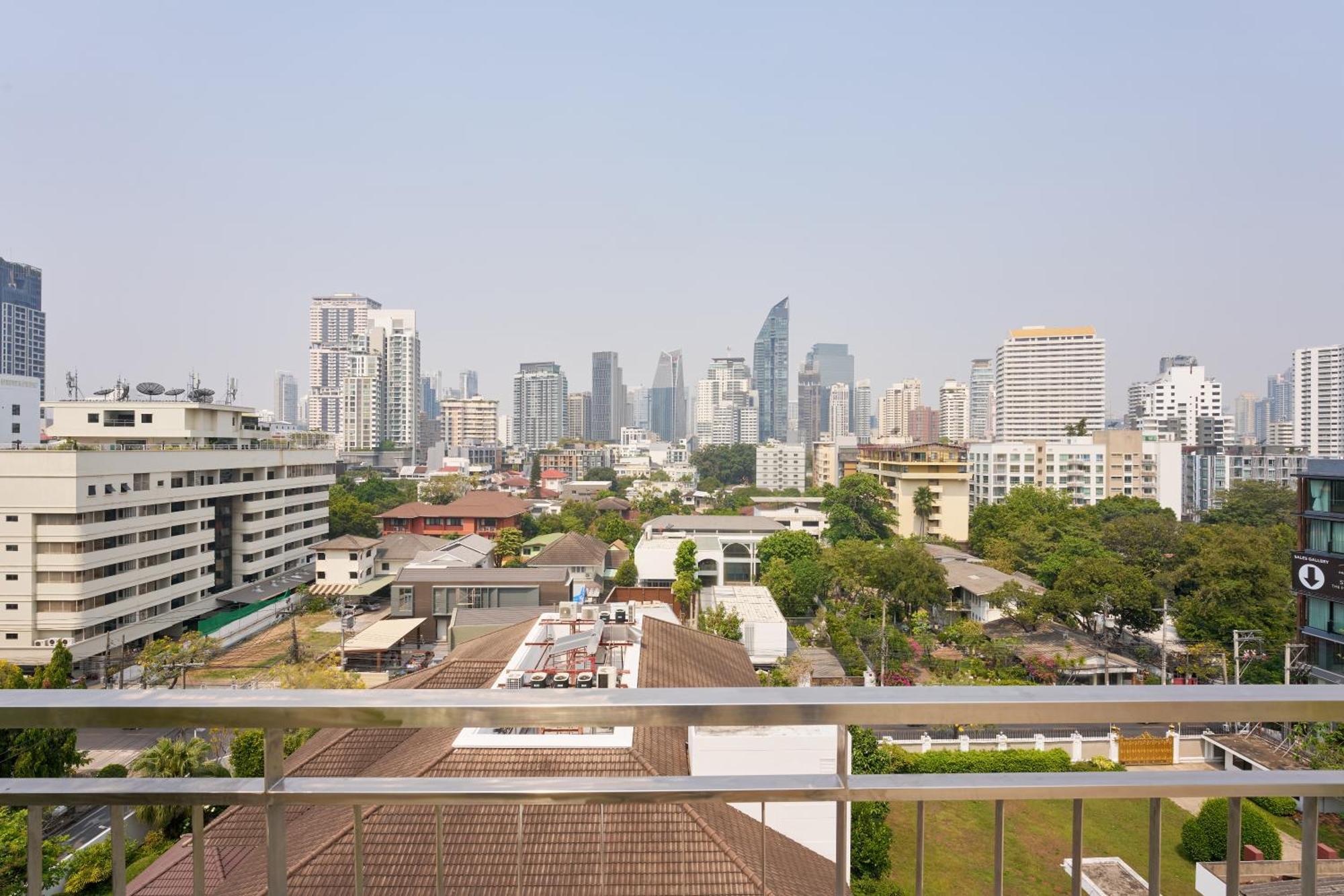 Shine Sukhumvit Thonglor 4*